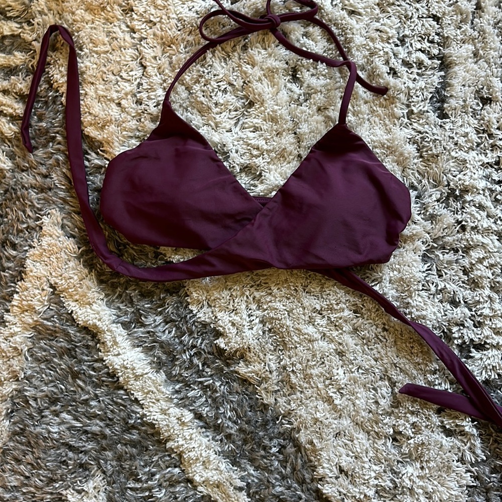 Hollister size S bikini top. Wrap top.